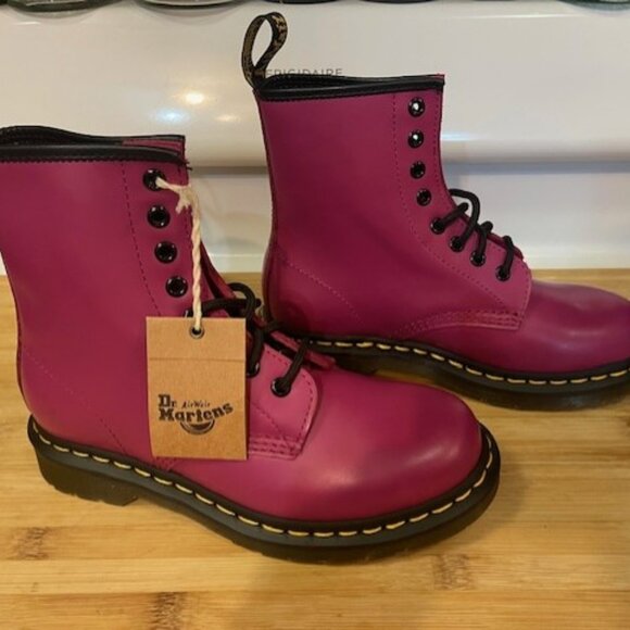 Dr. Marten Hot Pink 1460 SMOOTH LEATHER LACE UP BOOTS - RARE - Picture 13 of 16